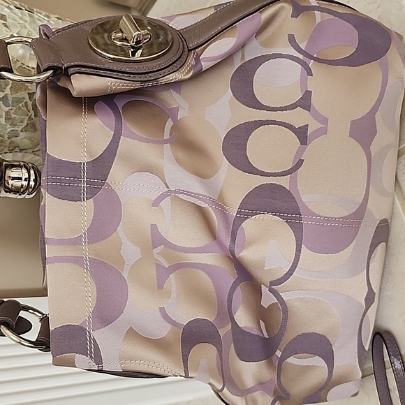 🌟💜 COACH OP SIGNATURE PURPLE/KHAKI Shoulder BAG & Matching Large WRISTLET 💜🌟